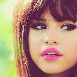 Selena_Greece's profile picture. ♛ Your best Greek source for Selena! Admins:Margarita,Marilia,Elina,Danai .♛