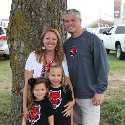 Lifelong ASU Indians / Red Wolves, Dallas Cowboys, St.Louis Cardinals fan.  NWS Storm Spotter following extreme weather, #ARwx, and my house full of females.