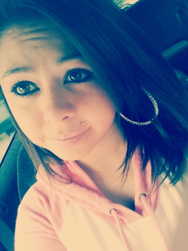 Aye : ) Names Gabby! l o l.  anyway if you wanna no More about me Dm Me :)* Follow me &nd ill follow you Backk! ;) 3