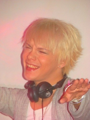 Kiro4k162's profile picture. I am very cheerful and sociable person!)))