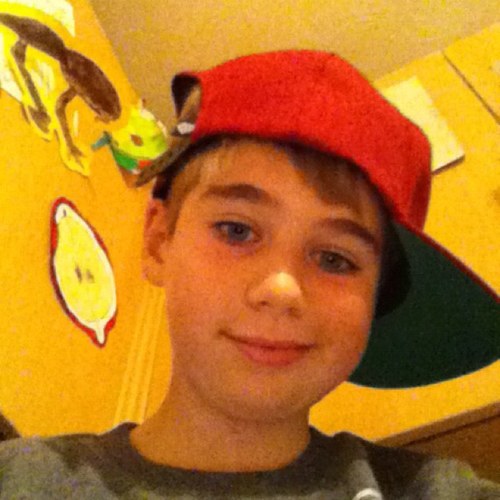 Sup guys! Follow me i follow bak