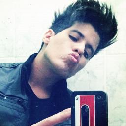 Primeiro FC dedicado ao @KauanSaaid cantor e compositor  *-* Donas: Brunna , Josyani , Mariana , Crislaine :*
Since 09.10.2012
