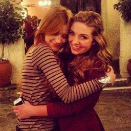 i love @bellathorne and @kaileynswanson ,this girl is so pretty!