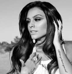 IDK I love @CherLloyd and @onedirection. Let's follow me and enjoy with my life ♥