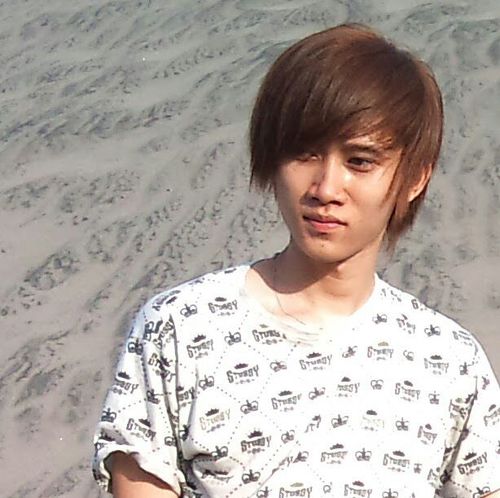 Benn_Yann's profile picture. I will never let the world change me; I am waiting for the world to see with me.