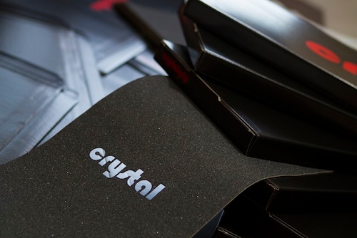 A Crystalgrip é uma marca que veio das ruas, feita por skatistas para skatistas. Keep Hustlin !