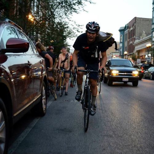 blood_sells's profile picture. Package handler turned cyclocross racer, wants to move to France...