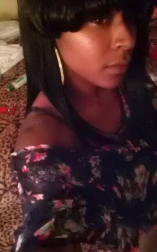 22 no kids no boyfriend Ima always be me nthn is gonna change if yu don't like me more power to you