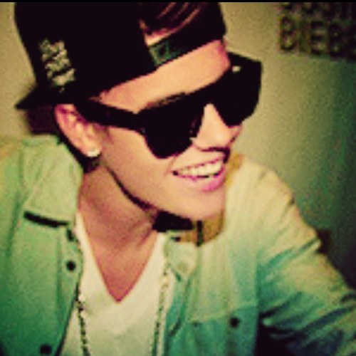 Since the beginning and until the end i'll support this boy. He's my inspiration, my hero, my idol @justinbieber Belieber until the end.
 Elsa