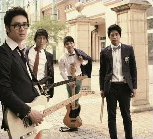 The 1st Indonesian Fanbase dedicated to BOB4 - Band Of Boys 4. Contact Us: bob4_indo@yahoo.com