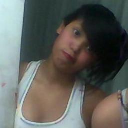 Nwa!! me Amoo y Atii tambien :$