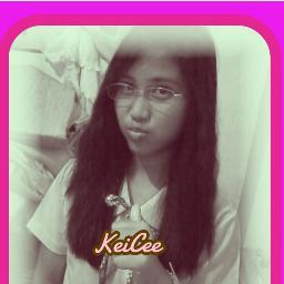 hEllo twitter addicts! follow me please @keicee_22 and i will follow yaHh back:)) thanks a lot people !!