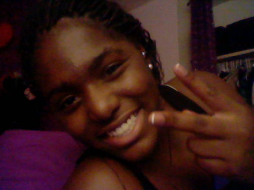 cami_luvsyah's profile picture. i like chicken....an ma name is camille and i luvvvv treeeyyy songzzz
