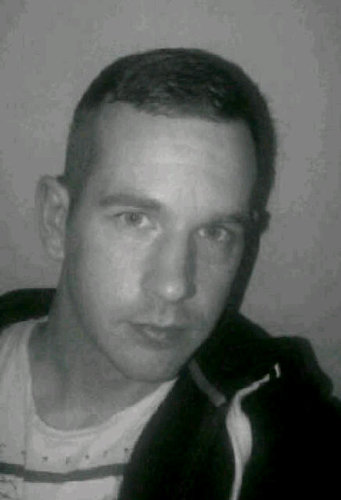 Die hard owls fan, everton my prem team,work hard, play harder! love my boxing, my football, love my mates x