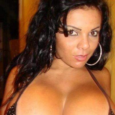 Mujer en busca de sexo ardiente, con hombre, mujer parejas.