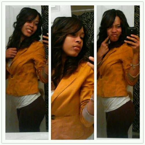 follow me, I follow bckk so keep me entertained! muahhhh! ￣ε ￣