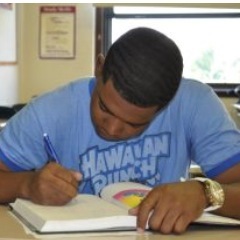 A young nigga out here grinding, gotta find a way to this paper #ISU16