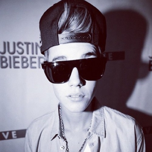 Here to support justin bieber 101% of my life! January 27 2013 #believetour Alfredo flores~