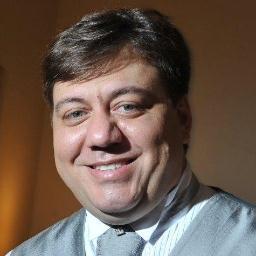 Carioca, 38 anos, casado, Defensor do direito do cidadão, Idealizador da UFC (Unidade de Fiscalização Contínua). A internet é a grande arma da democracia!!!