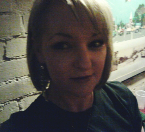 Red wine connoisseur & hard rock/metal enthusiast.  Sometimes they mix.