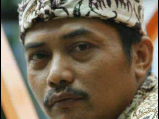 Aku adalah guru seniman,seniman guru
