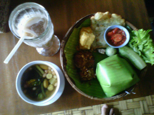 ZheckDwi's profile picture. Ya اَللّهُ kangen ke anak 39 |My Pin : 321FEAD5 |Follback !! Just Mention ☺