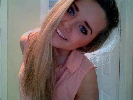 Hey!
17 Years Old!
Love Leeds!