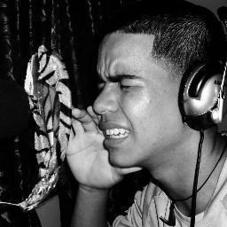 Mc Fonetico CDC.(undeREALES). Representando el Hip-Hop.Venezolano-.Ah-
Sigueme-Y-Te-Sigo.
Y Aqui les Dejo Mi Facebook.!
http://t.co/TdWXcddxnN