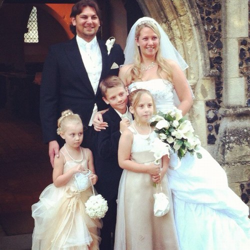 Plybnnywanb's profile picture. when life gives you lemons... add gin and tonic and get trashed!