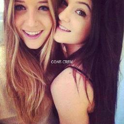@elaineborba1 e @esterraio2