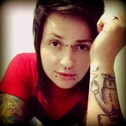 - Temos o direito de sermos iguais quando a diferença nos inferioriza;
    temos o direito de sermos diferente quando a igualdade nos descaracteriza.