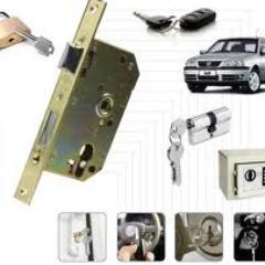 Perdiste las llaves del auto,casa,negocio??, Olvidaste tu combinacion? Quieres instalar tu caja de seguridad? Llamame!! 9992727277 servicio a domicilio 24 hrs!