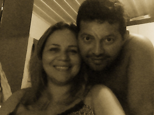 Amo minha esposa, minha filha e a nova vida que nela habita, amo bola, musica boa (chico buarque) e MPB e um bom livro.