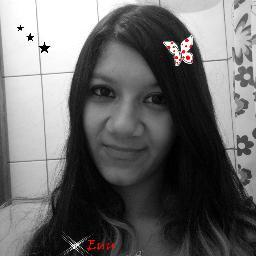 Corintiana s2'' ...Sou uma menina super tranquila, capricorniana,adoro viajar,adoro conversar minhas 
unicas paixões FAMÍLIA,AMIGOS E HARRY  POTTER *--------*.