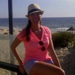 alexandrasmiley's profile picture. Utah via Michigan, Mass and New York ⛷                           Kara Swisher stan