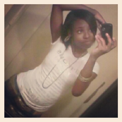 Wanna get to kno me ask ...(No Bio) #TeamGemini #TeamIDGAF #FckYoFeelensz ... R.i.p Lil Suhh Des nd Meke ..etc.