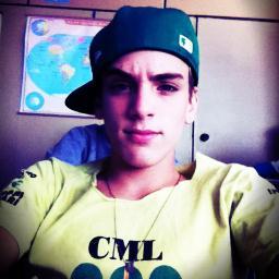Fc dedicado para o @Giiograssi, um alguém que eu admiro muito, não apenas pelo o que ele faz mas também pelo que ele é!