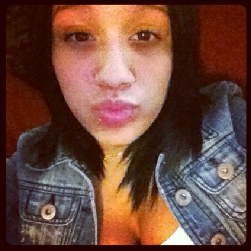 yolandaanna1's profile picture. 