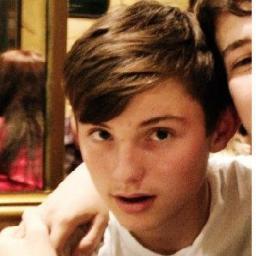 willdayy123's profile picture. So I hold two fingers up to yesterday,
Light a cigarette and smoke it all away.
Jake Bugg-Two Fingers