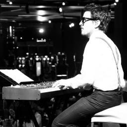 Pianista, Compositor, Productor, Profesor.