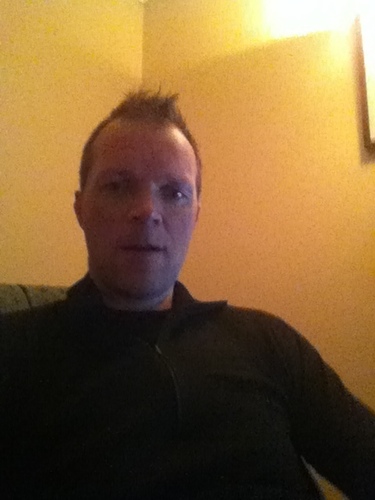 makami10's profile picture. Kunde- og Salgsleder i KLP.  Familie, Politikk, Fotball og Pensjon - en ultimat Kombo!