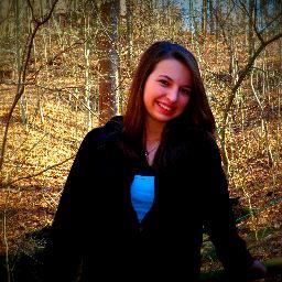 bri_botzum's profile picture. 