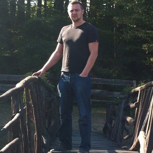 ascic12's profile picture. 