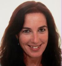 Farmacèutica i doctoranda en traducció