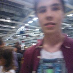 VadikDiev's profile picture. Если я тебе понравился, значит мы с тобой видимся впервые.