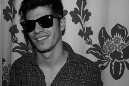 midsant's profile picture. Nací, crecí, aquí estoy y a ver que pasa...