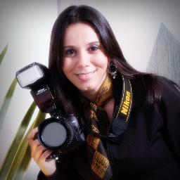 SUD,fotógrafa,empresária e vegetariana. Graduada em Comunicação Social com Habilitação em Publicidade e Propaganda. Pós - graduanda em Docência Universitária.