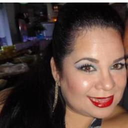 Medico, especialista en Cirugía y en Gerencia de Servicios de Salud, Venezolana que cree en su país y espera que su misma gente que lo saque adelante. Viajera