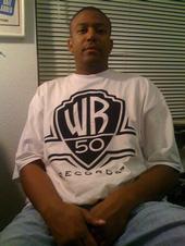 Just a humble promoter trying to do it big. Gettting radio airplay on Top 40, Rhythmic, Urban Radio, Urban AC