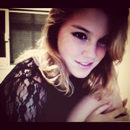 Eu amo mt mt mt a  @alice_correa *--*